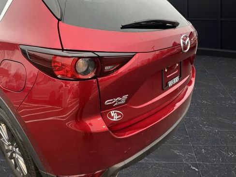 Used 2019 MAZDA CX-5 Touring image 36