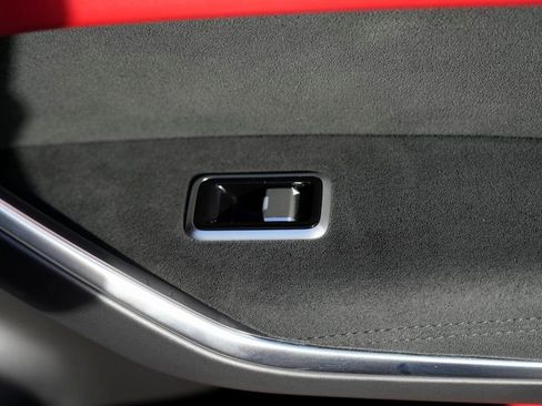 Used 2022 Jaguar F-PACE SVR image 35