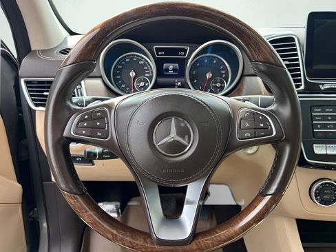 Used 2017 Mercedes-Benz GLS 550 4MATIC image 45