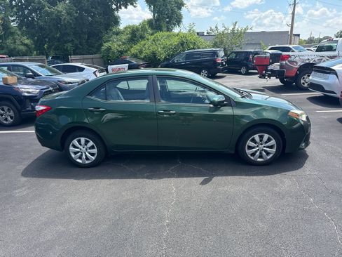 Used 2014 Toyota Corolla LE FWD image 1