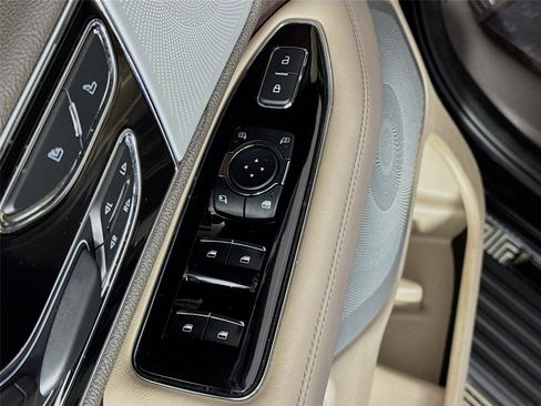 Used 2024 Lincoln Navigator L Reserve AWD/4WD image 20
