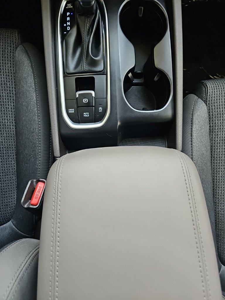 Used 2019 Hyundai Santa Fe SEL FWD image 26