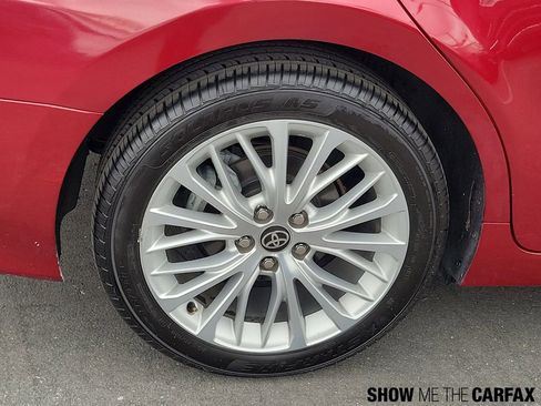 Used 2020 Toyota Camry XLE FWD image 6