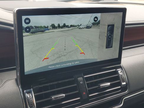 Used 2024 Lincoln Navigator Reserve AWD/4WD image 17