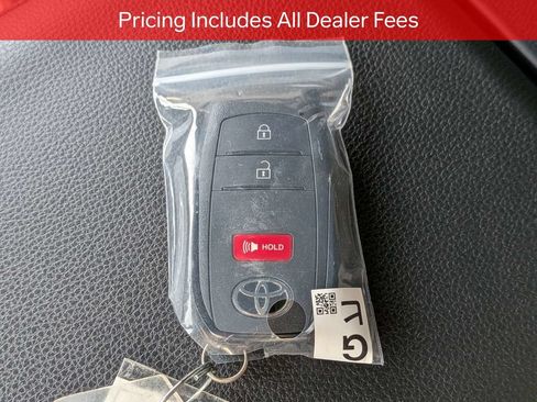 Used 2026 Toyota 4Runner SR5 RWD image 30