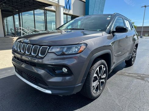Used 2022 Jeep Compass Limited AWD/4WD image 7