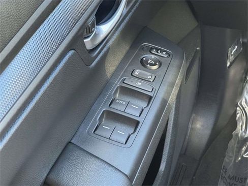 Used 2025 Honda CR-V LX image 19