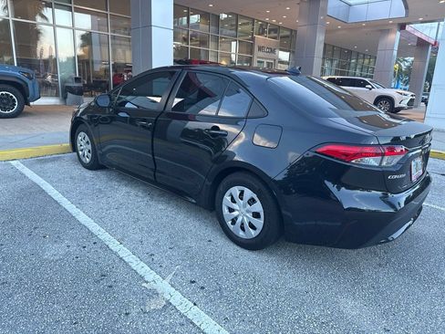 Used 2021 Toyota Corolla L FWD image 7