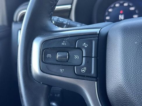 Used 2023 Chevrolet Suburban Z71 w/ Luxury Package image 32