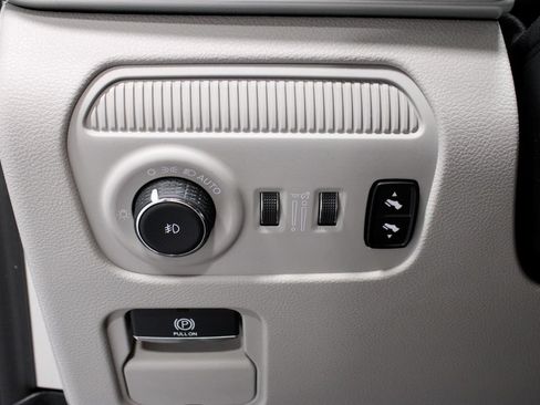 Used 2024 Jeep Wagoneer 4WD w/ Premium Group I image 29