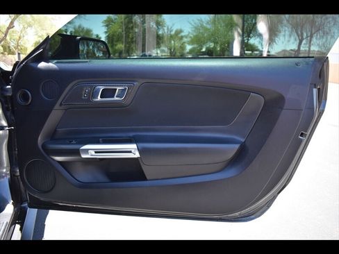 Used 2018 Ford Mustang GT w/ Equipment Group 301A RWD image 27