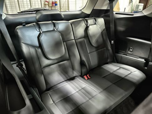 New 2026 Ford Explorer Active w/ Active Comfort Package RWD image 30