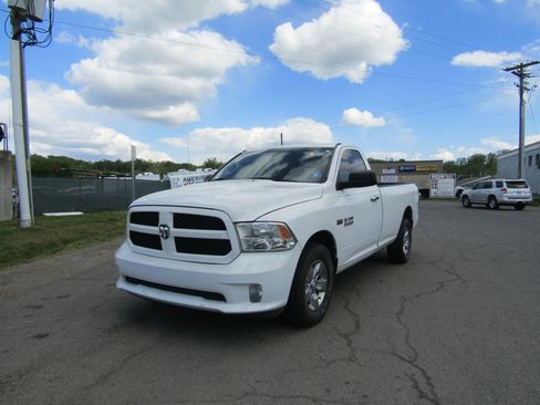 Used 2014 RAM 1500 Tradesman w/ Power & Remote Entry Group RWD image 3