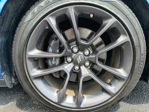 Used 2022 Dodge Challenger R/T Scat Pack RWD image 11