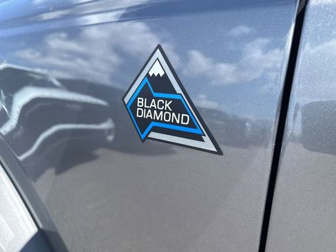 Used 2023 Ford Bronco Black Diamond AWD/4WD image 12