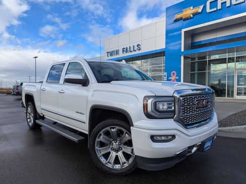 Certified 2018 GMC Sierra 1500 Denali w/ Denali Ultimate Package AWD/4WD image 1