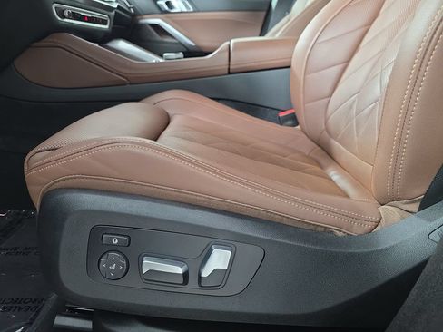 Used 2024 BMW X6 xDrive40i w/ Executive Package AWD/4WD image 29