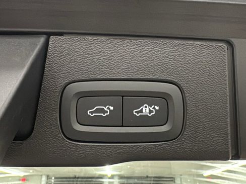 New 2026 Volvo XC60 T8 Plus w/ Protection Package Premier image 30