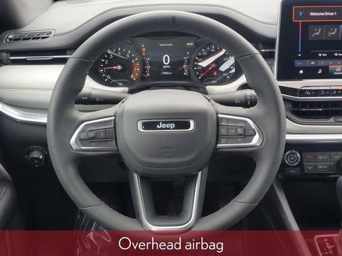 Used 2024 Jeep Compass Limited image 34