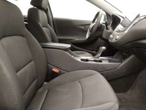 Used 2020 Chevrolet Malibu LT FWD image 21