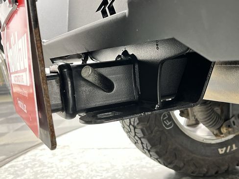 Used 2018 Jeep Wrangler Unlimited Sahara image 28