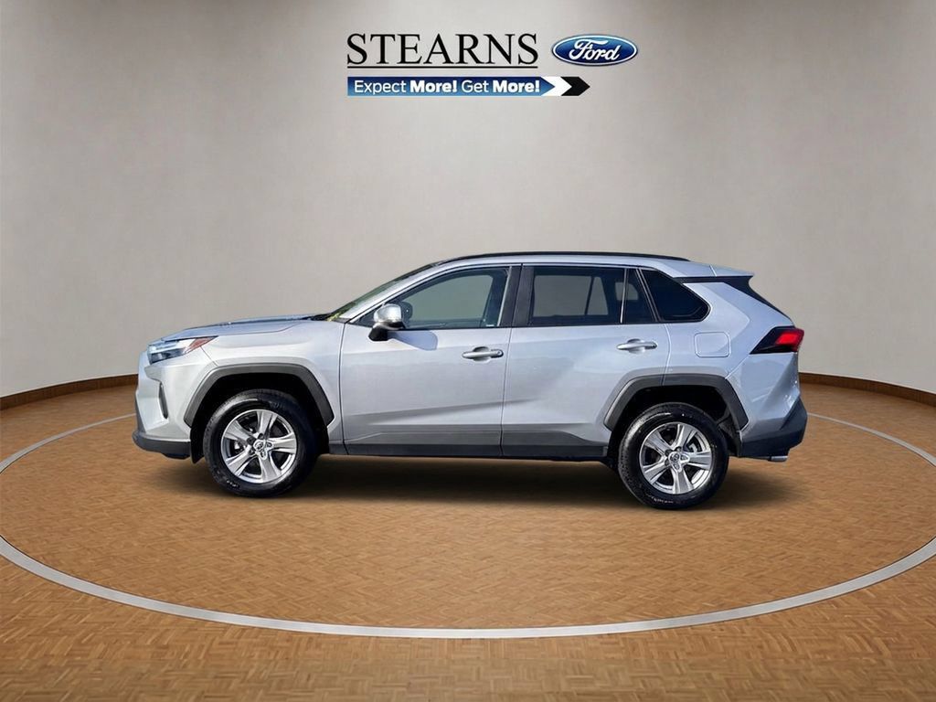 Used 2024 Toyota RAV4 XLE FWD image 3