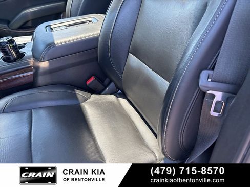 Used 2020 GMC Yukon SLT w/ Open Road Package AWD/4WD image 16
