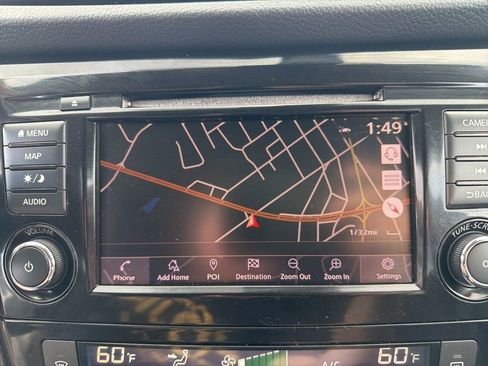 Used 2018 Nissan Rogue SL FWD image 33