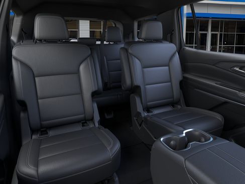 New 2026 Chevrolet Traverse LT w/ Sun and Wheel Package FWD image 17
