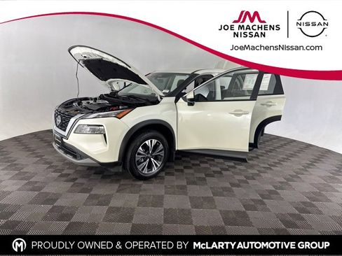 Certified 2023 Nissan Rogue SV image 10