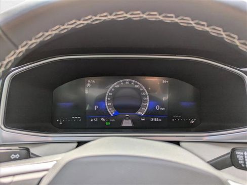 New 2025 Volkswagen Taos SE image 16