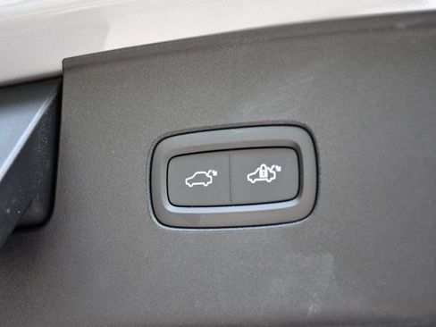 New 2025 Volvo EX90 Ultra AWD/4WD image 24