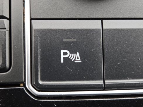 Used 2019 Volkswagen Atlas SEL AWD/4WD image 11