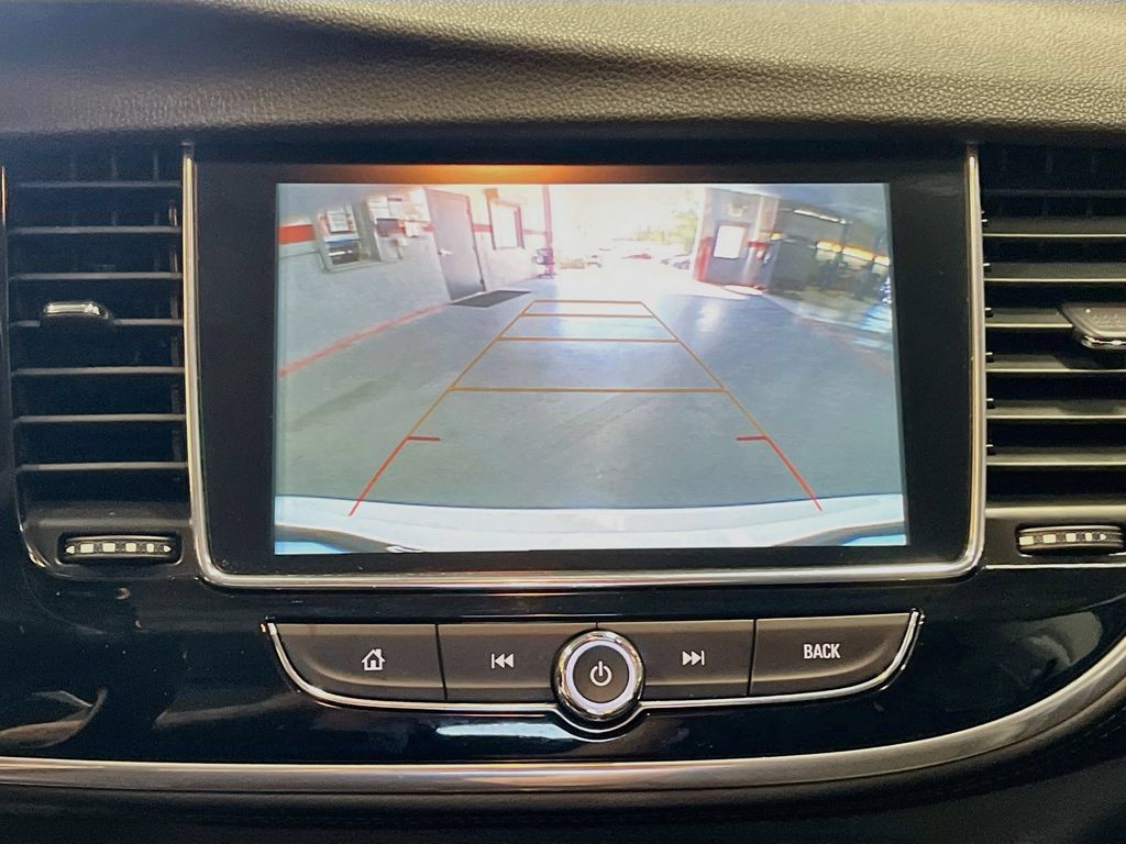Used 2020 Buick Encore Preferred AWD/4WD image 13