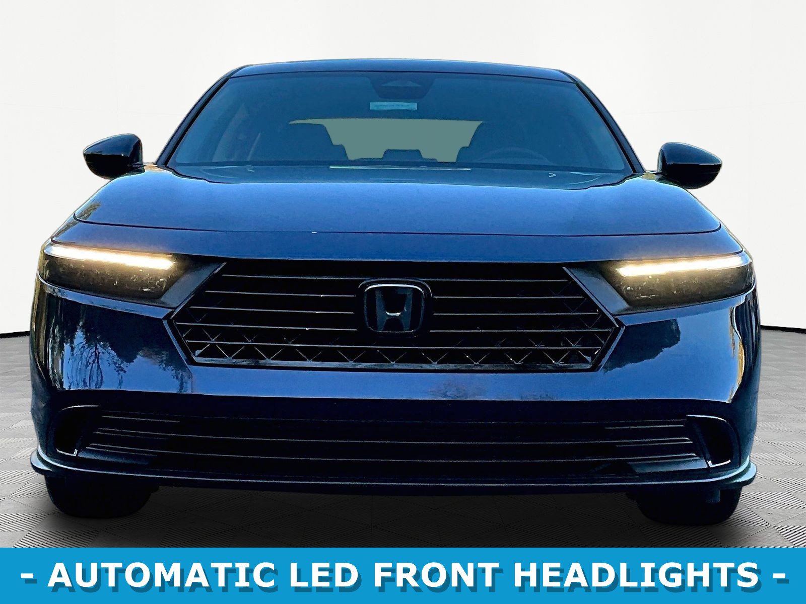 Used 2024 Honda Accord EX image 2