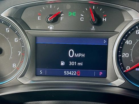 Used 2020 Chevrolet Traverse LT w/ Driver Confidence II Package AWD/4WD image 12