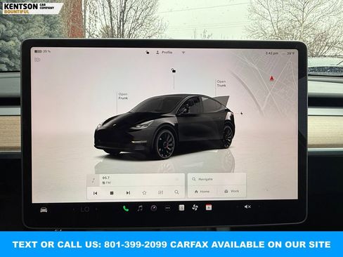 Used 2024 Tesla Model Y Performance image 24