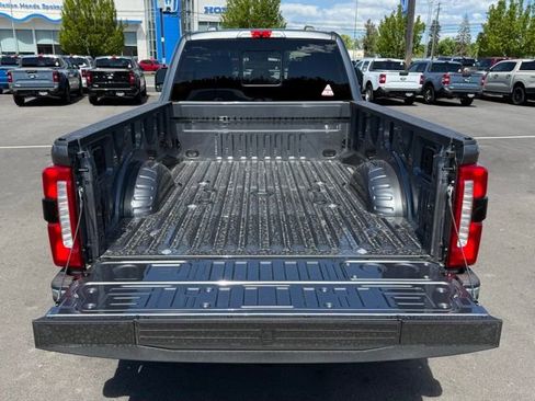 Used 2011 Ford F150 Lariat w/ Lariat Chrome Pkg AWD/4WD image 17