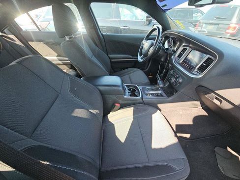 Used 2019 Dodge Charger SXT AWD/4WD image 8