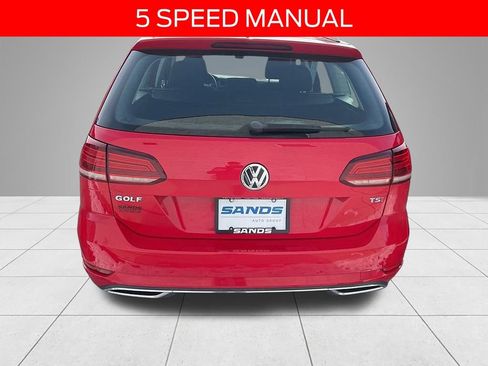 Used 2018 Volkswagen Golf S image 5