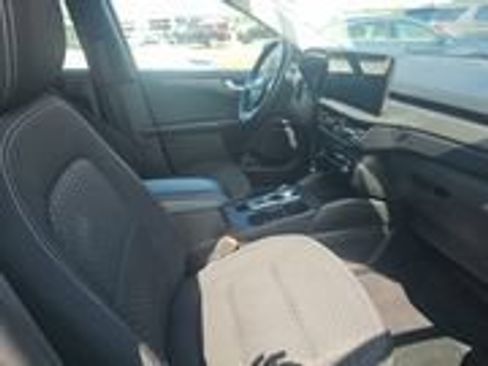Used 2023 Ford Escape Active w/ Tech Pack #2 AWD/4WD image 4