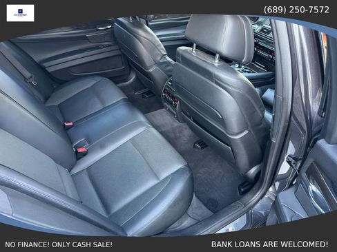 Used 2014 BMW 750i image 12
