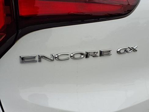Used 2020 Buick Encore GX Select w/ Sport Touring Package image 33