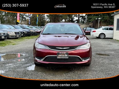 Used 2015 Chrysler 200 Limited image 2