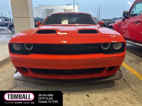 Used 2023 Dodge Challenger SRT Hellcat RWD image 6