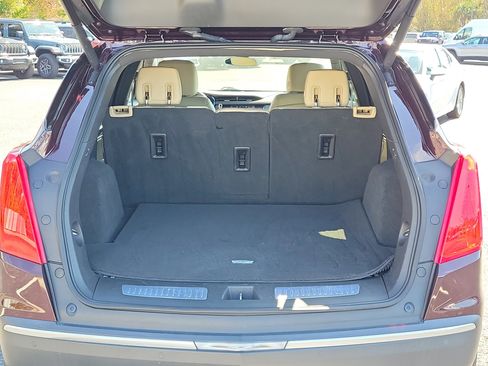 Used 2017 Cadillac XT5 Luxury w/ Driver Awareness Package image 14