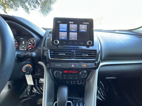 Used 2022 Mitsubishi Eclipse Cross LE image 17