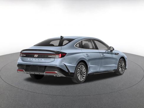 Used 2025 Hyundai Sonata SEL FWD image 11