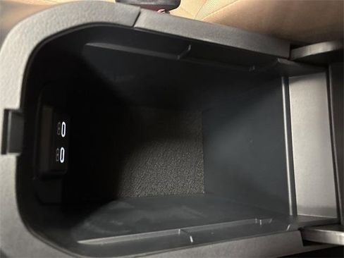 Used 2025 Toyota RAV4 LE image 21