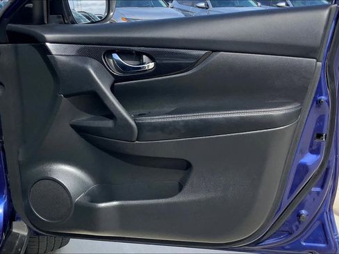 Used 2020 Nissan Rogue SL image 23